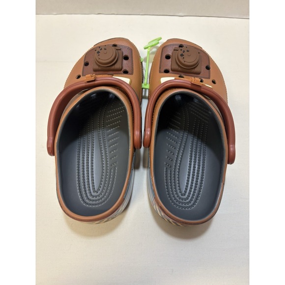 NEW Crocs Tow Mater Youth Size J4 Disney Pixar Cars Classic Clog